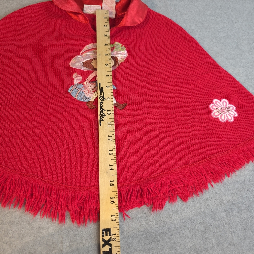 Vintage Strawberry Shortcake Red Embroidered Sweater Poncho 6/6X - Picture 10 of 12